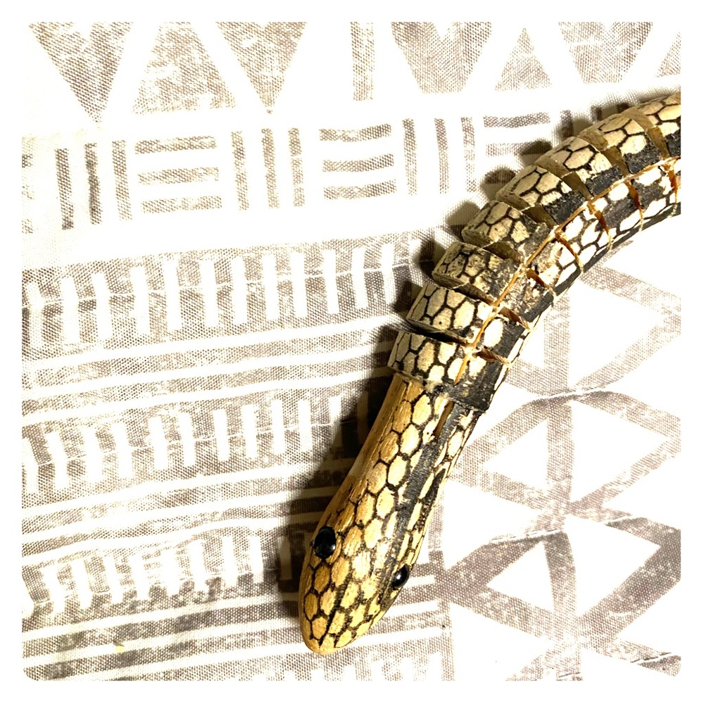 S E D O N A  Arizona Toy wooden snake